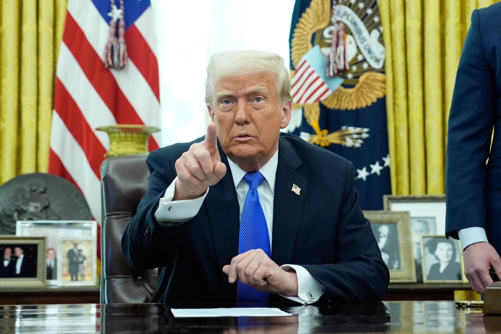 Presidente Trump amenaza a China con un arancel adicional del 50%