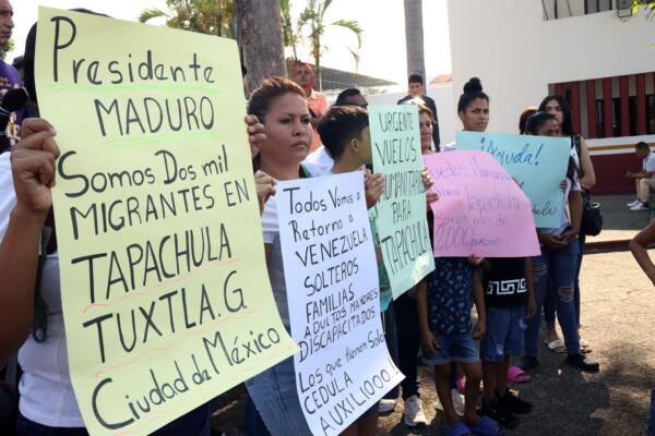 México recibió a 24.413 deportados de Estados Unidos en las primeras ocho semanas de la nueva presidencia de Trump, incluyendo 4.567 extranjeros, según el último reporte ofrecido por la mandataria mexicana, Claudia Sheinbaum, quien ha prometido ayuda para gestionar su regularización o volver a su país.