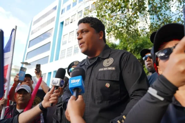 Ángelo Vásquez amenaza con 
