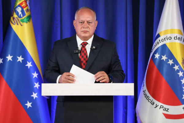 El chavismo afirma que su victoria electoral garantiza 