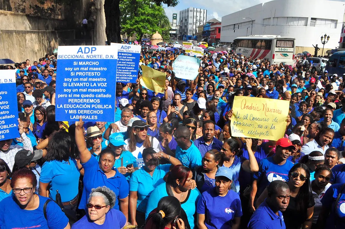ADP en Hato Mayor inicia paro de docencia por condiciones precarias en centros educativos