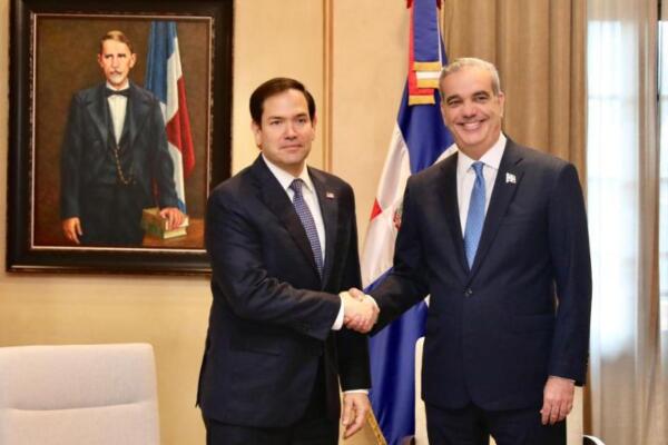 El presidente de la República, Luis Abinader, junto al secretario de Estado de EEUU, Marco Rubio.