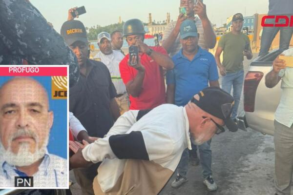 Ángel Martínez, arrestados por autoridades momentos en que se encontraba en un crucero en Puerto Plata. 