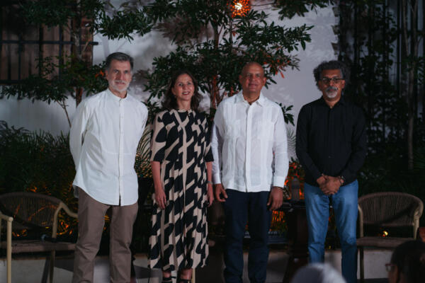 De izquierda a derecha, los señores Jordi Masalles, Carmen Rita Cordero, José Enrique Delmonte y Edis Sánchez.