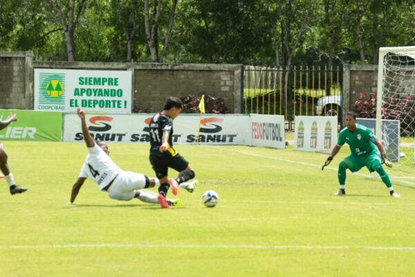 Con este marcador, Cibao FC se adelanta en la serie, mientras que los aurinegros deberán buscar la remontada en el partido de vuelta.