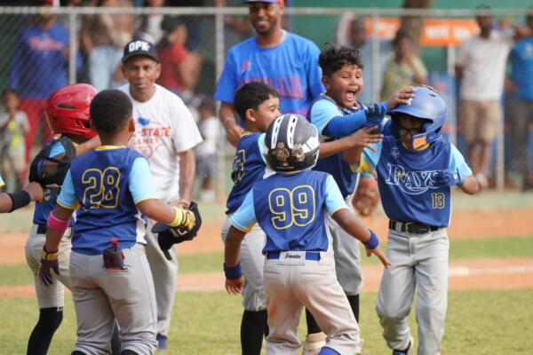 La Plataforma DPK que agrupa a más de mil niños talentos en distintas categoría infantiles es presidida por el joven connotado dirigente John Carmona Jr. 