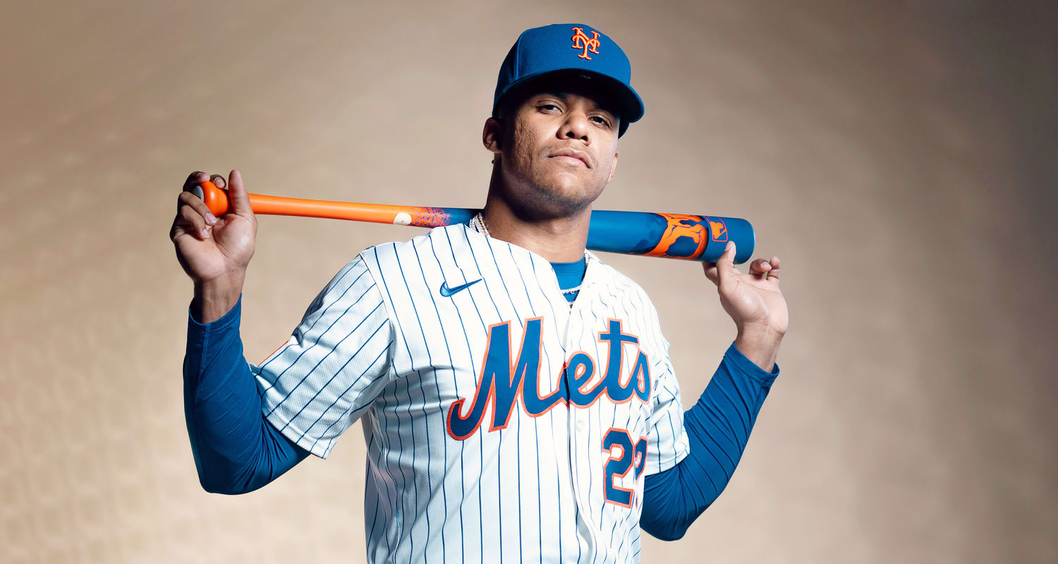 Soto, de 26 años, tiene el contrato más lucrativo en la historia del deporte con un valor de 765 millones de dólares el cual inició a correr en 2025 hasta 2039.