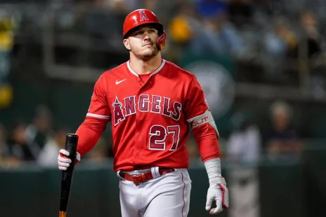 Después del juego, Trout dijo que sintió algo corriendo de regreso al outfield después de ese roletazo. Dijo que las pruebas preliminares salieron bien, y espera jugar el jueves, cuando los Angelinos regresen a casa para enfrentar a los Tigres.