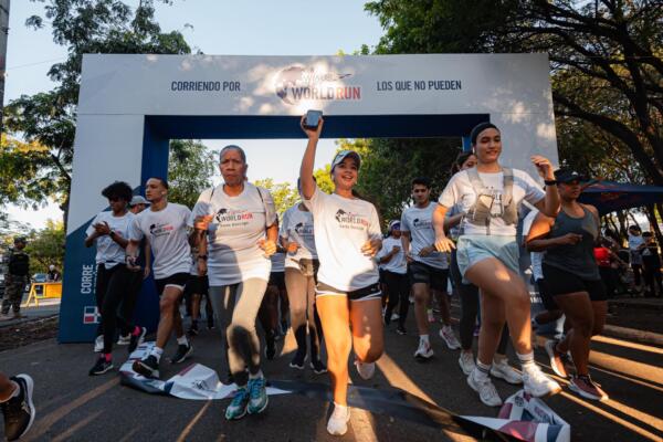 Wings for Life World Run 2025 unió a personas de todo el mundo en un poderoso y alegre movimiento por una única causa: encontrar una cura para las lesiones medulares. El evento de este año superó los límites, vio cómo se rompían barreras y se pulverizaban récords, recaudando la asombrosa cifra de 8.600.000 euros. Ahora, el 100% de las cuotas de inscripción y de los donativos se destinará a la investigación vital y a los ensayos clínicos para encontrar una cura para la lesión medular.