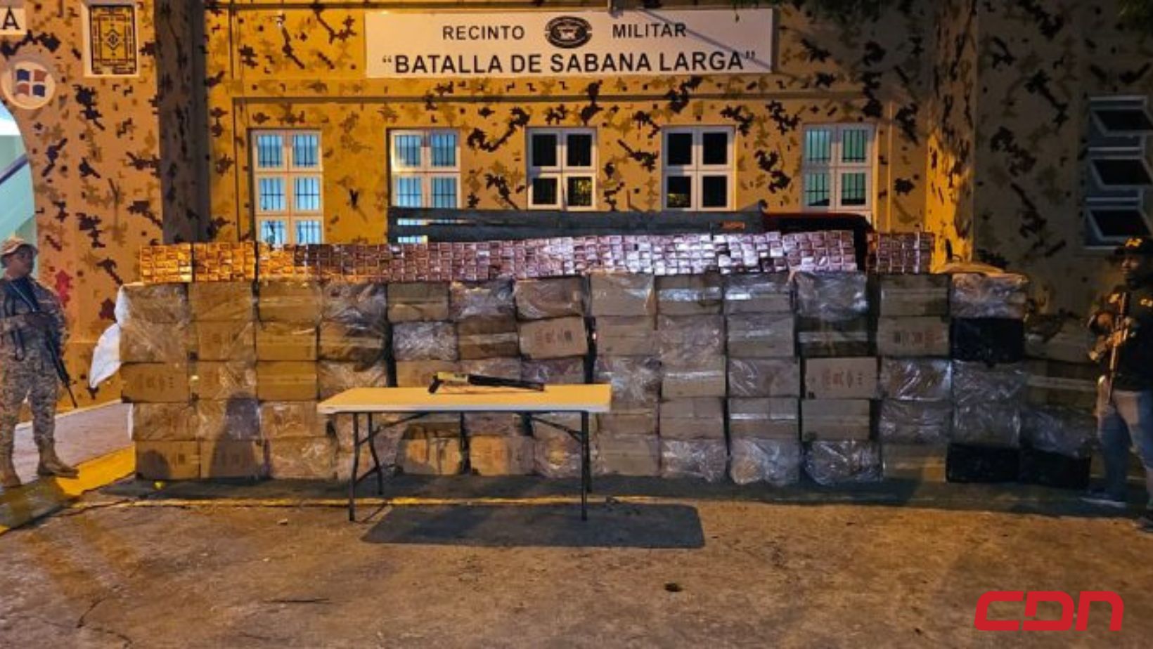 Cesfront decomisa 750,000 cigarrillos y una escopeta en operativo en Montecristi