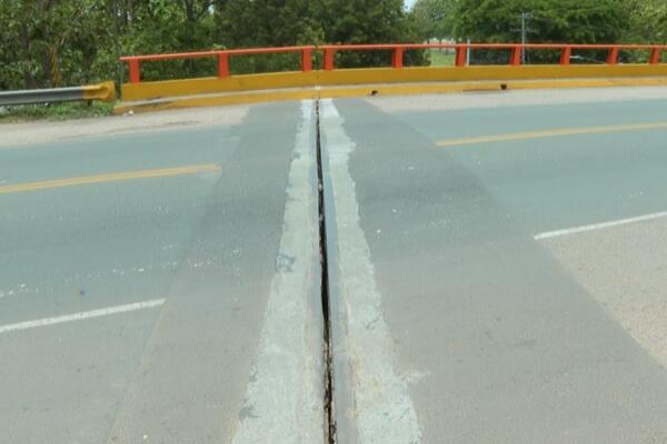 Cierre parcial del puente en la Autovía del Nordeste por mantenimiento en juntas de expansión