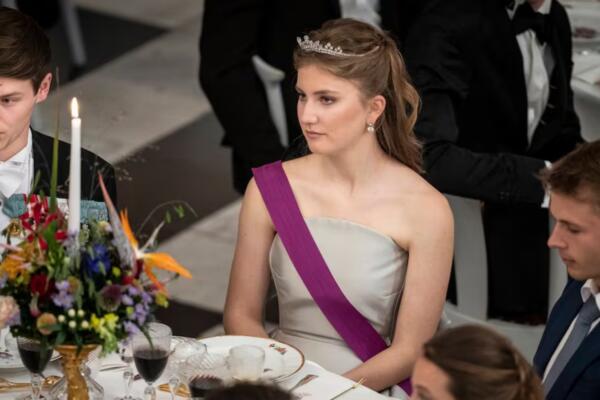 Crisis en Harvard pone en jaque el futuro académico de la princesa Isabel de Bélgica