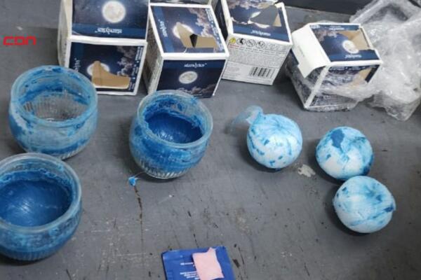 DNCD frustra envío de cocaína oculta en velones aromáticos. (Foto, fuente externa)