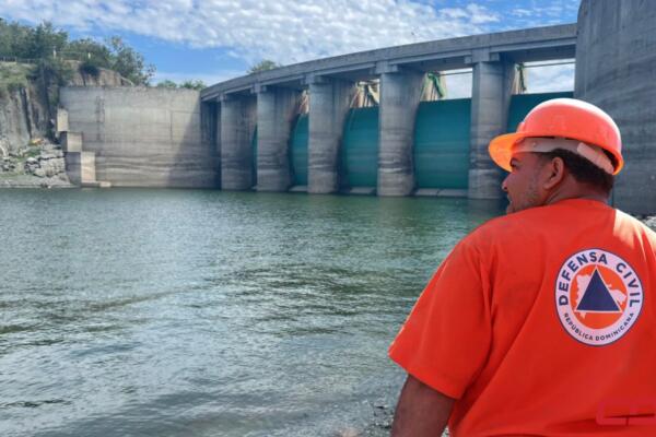 Defensa Civil mantiene vigilancia sobre la presa de Tavera