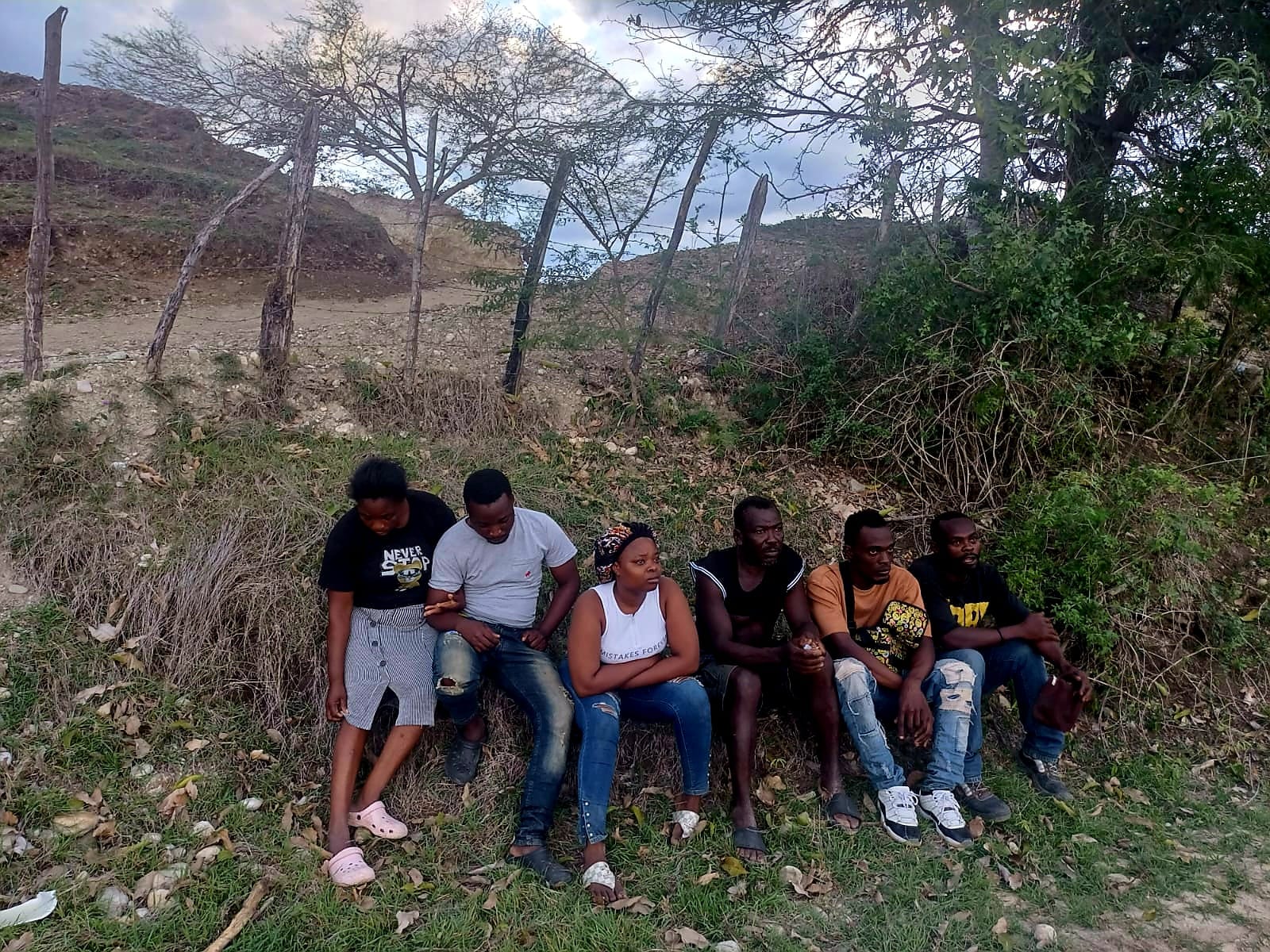 Ejército detiene a 29 haitianos indocumentados en zonas rurales de San Juan y Santiago Rodríguez