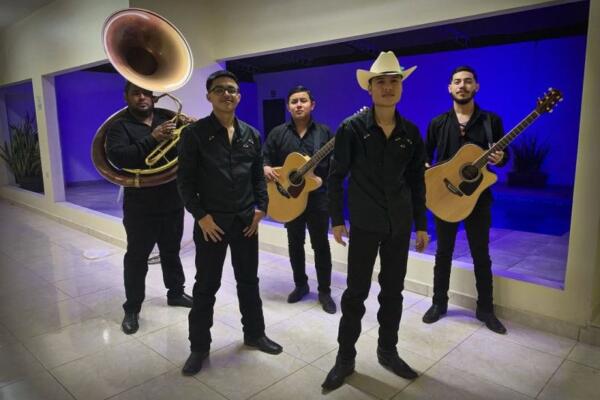 Confirman asesinato de cinco músicos en México presuntamente a manos de narcos.