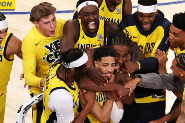 Indiana Pacers celebra su victoria frente a los Knicks de New York en el juego 1 de la final de la Conferencia Este de la NBA