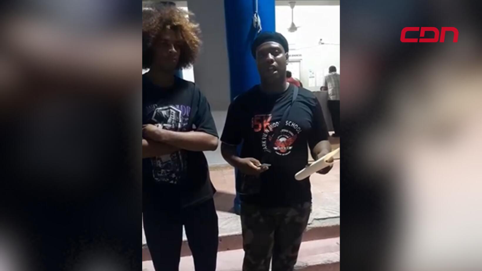 Jóvenes denuncian agresión policial en Hato Mayor