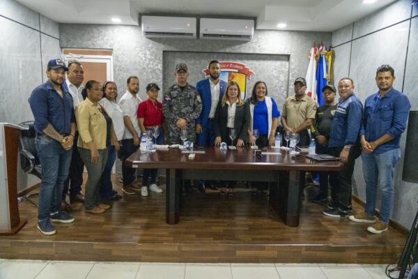 Lanzan Mesa de Seguridad Ciudadana y Género en Estebanía, provincia Azua