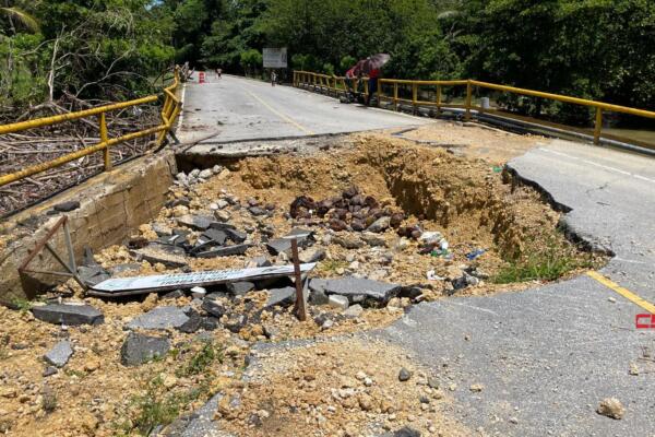 Un total de 20 comunidades se encuentran incomunicadas en distintos puntos del país producto de las fuertes lluvias que se han registrado.