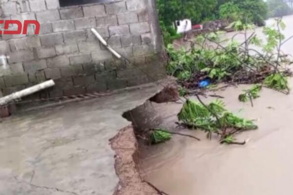 Comunidades incomunicadas en varias zonas de Puerto Plata por fuertes lluvias. 