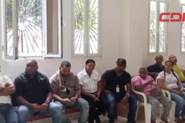 Durante el encuentro, destacaron la importancia de este proyecto para mejorar el acceso al agua potable en la comunidad.