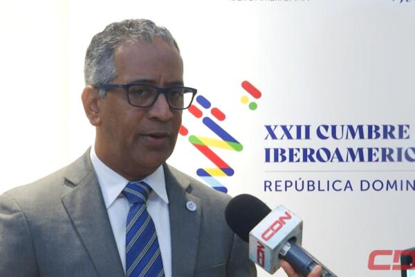 Javier Cabreja ultima detalles de la sobre reunión de presidentes de Cortes Suprema de Iberoamérica. Foto: CDN Digital 