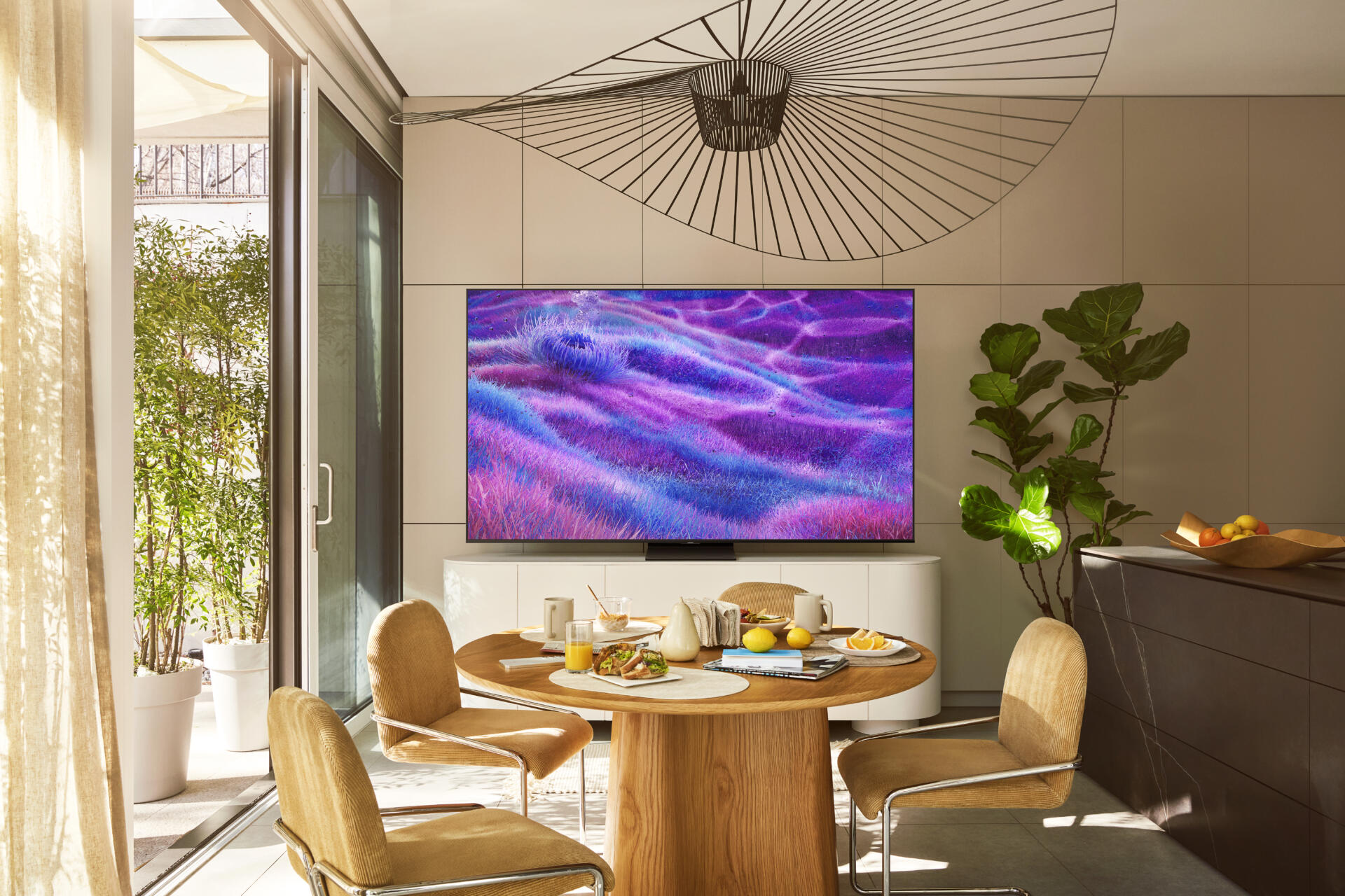 Samsung lanza preventa de TVs 2025 con cupón de 10% de descuento en smartphones y audio