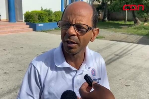 padre Ángel Estévez, representante de la Iglesia Episcopal Comunión Anglicana en Hato Mayor