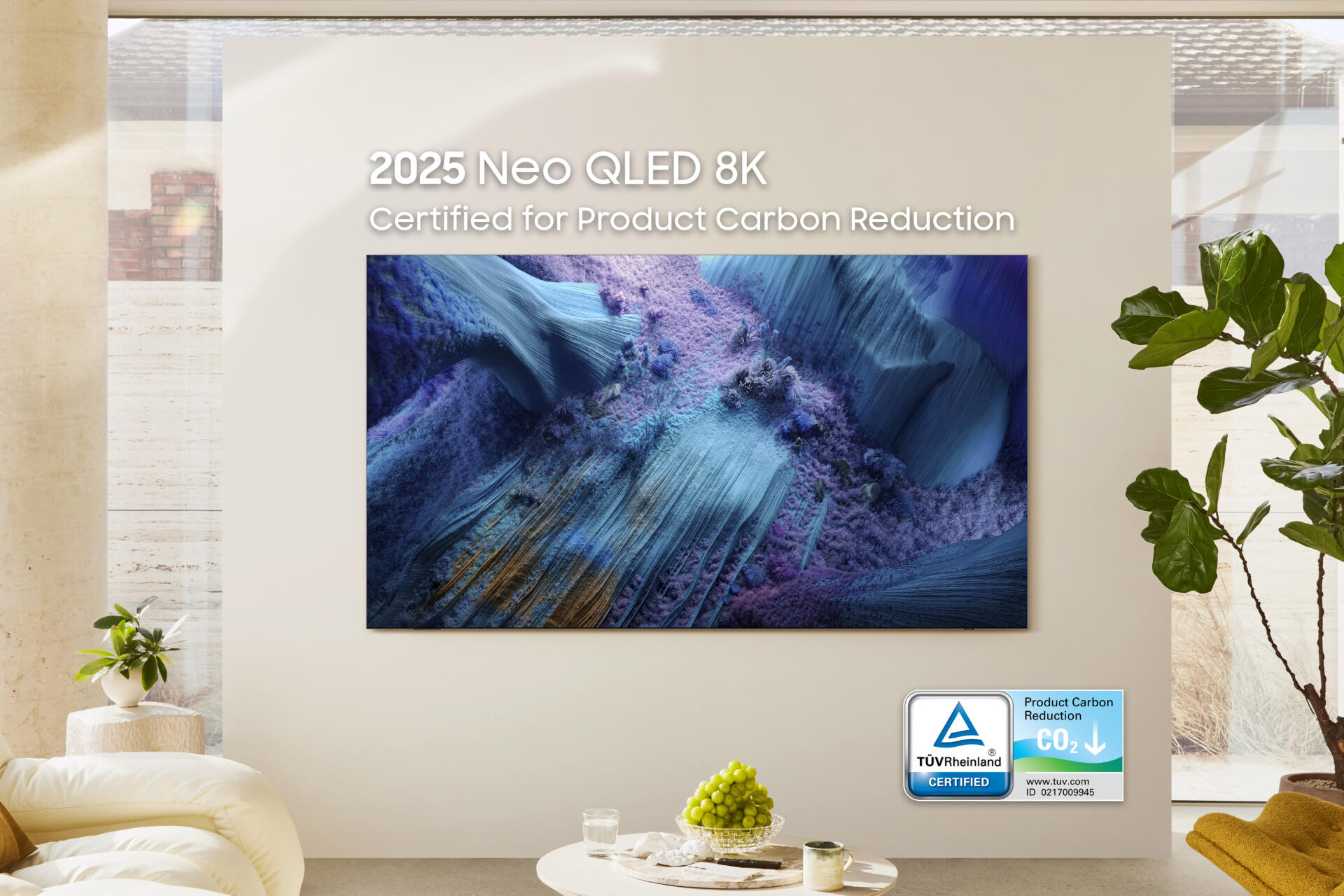 Samsung invita a los amantes de la tecnología y el diseño a ser los primeros en disfrutar de su nueva generación de televisores.
