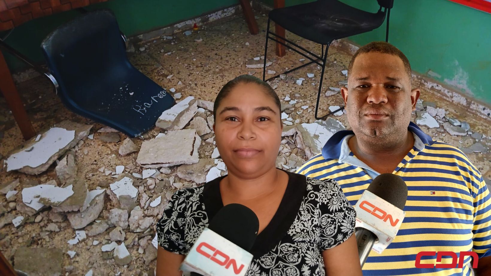 Se desploma techo de áreas en centro educativo en La Guazara, Barahona