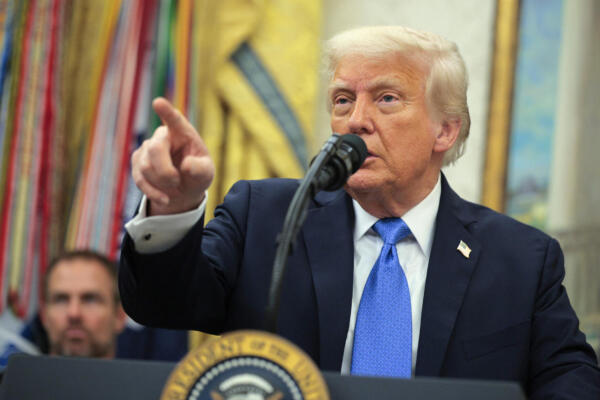 Trump sugiere a universidad limitar matrícula. Foto: Fuente externa 