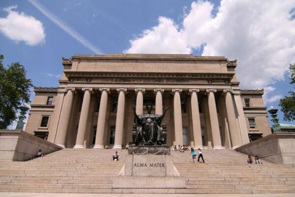 Gobierno de Trump acusa a la Universidad de Columbia de incumplir la Ley Federal de Derechos Civiles.