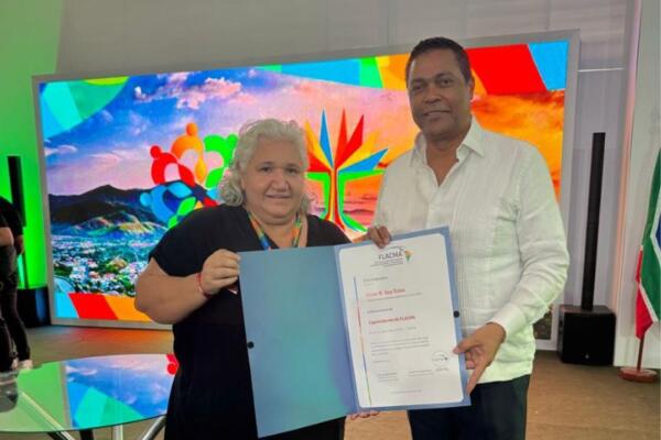 Víctor D’Aza reelecto copresidente de Flacma con respaldo unánime de 19 países.