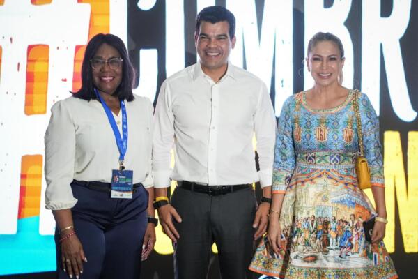 Wellington Arnaud participa en Cumbre Mundial de Comunicación Política