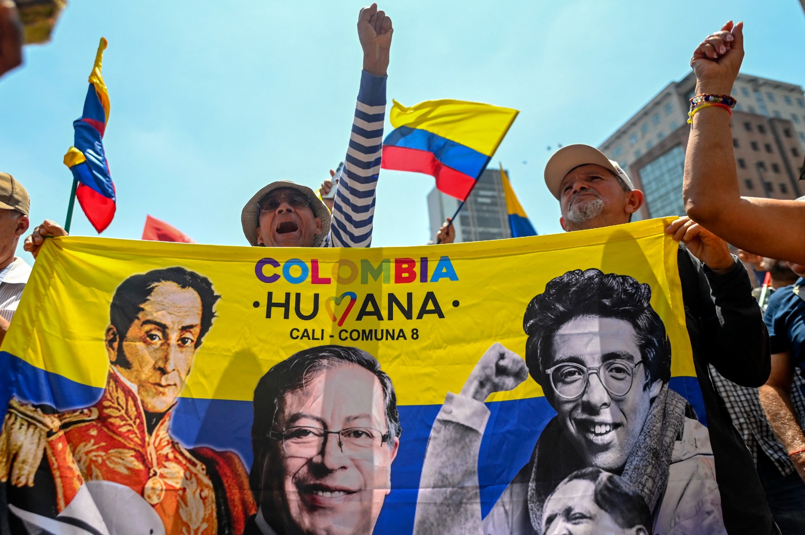 Miles de personas marcharon el miércoles en Colombia, contra el Congreso que se niega a aprobar las reformas laboral y de salud