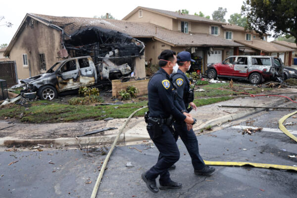 Múltiples muertos en caída de avión en San Diego