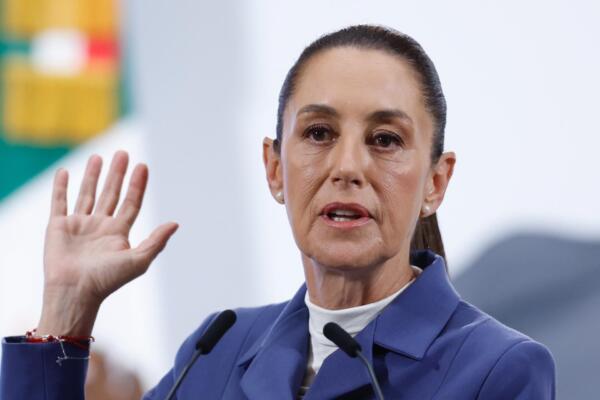 La presidenta de La presidenta de México Claudia Sheinbaum, habla este martes durante una rueda de prensa en Palacio Nacional de la Ciudad de México