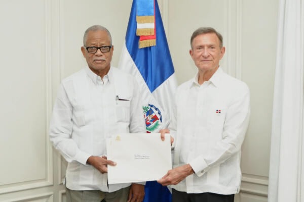 Emmanuel Fritz presentó en febrero sus cartas como jefe de misión de Haití en el país