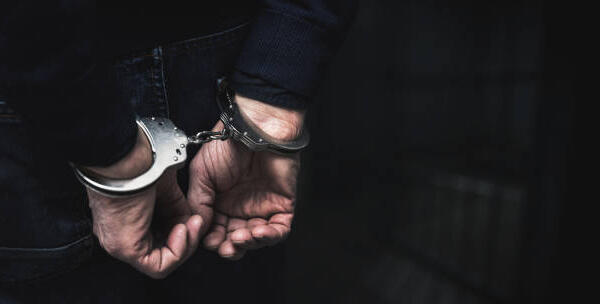 Se entrega joven acusado de matar a tiros a menor en Moca