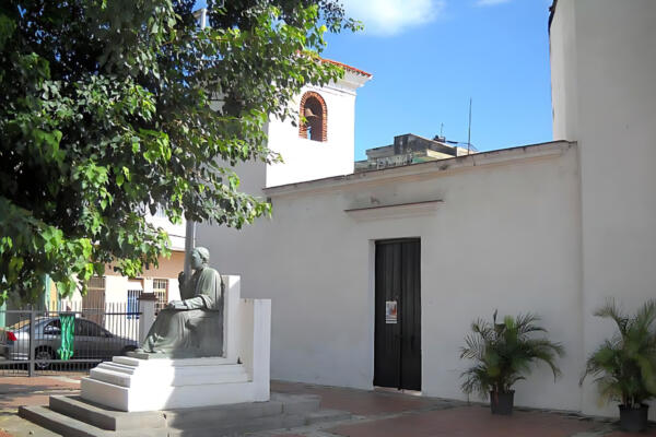 Los restos óseos se hallaron en la Iglesia Nuestra Señora del Carmen de la Zona Colonial