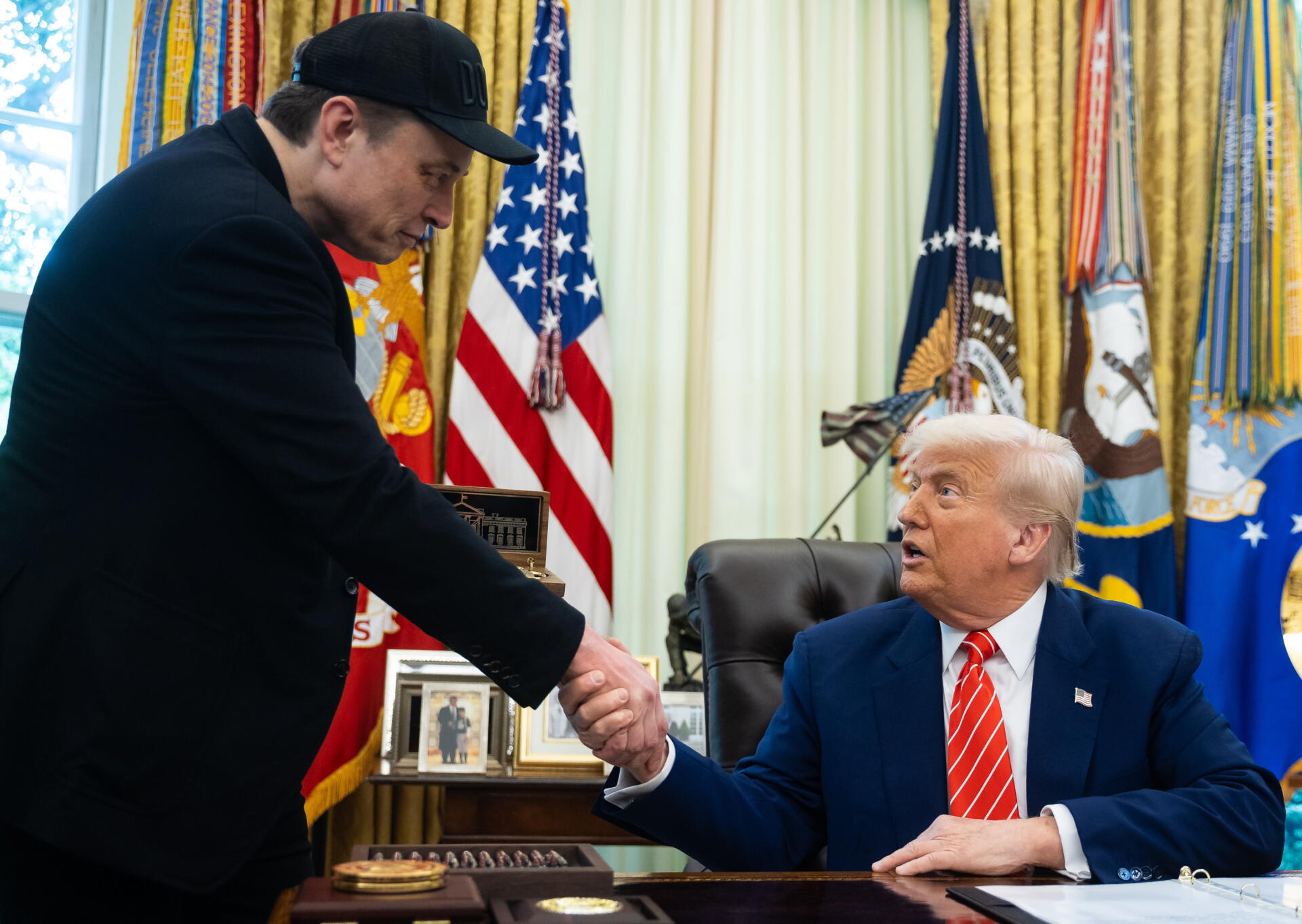 ¿Reconciliación? Trump agradece las disculpas de Musk y detiene las represalias contra sus empresas