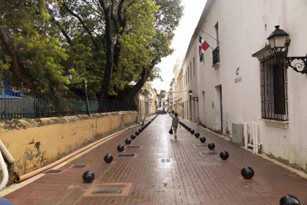 Revitalización de la Ciudad Colonial avanza entre mejoras urbanas y preocupaciones vecinales