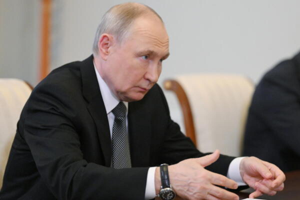 Comienza el encuentro entre Putin y las principales agencias de noticias mundiales