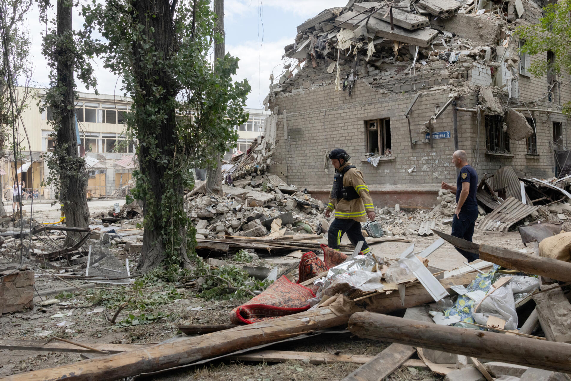 Un "ataque masivo" con drones rusos está en curso en Kiev y ha causado al menos un herido, informaron autoridades de la capital de Ucrania.