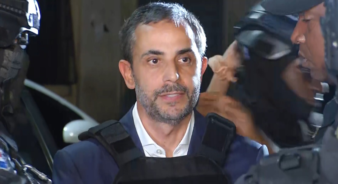 Antonio Espaillat pasa su primera noche en la cárcel del Palacio de Justicia
