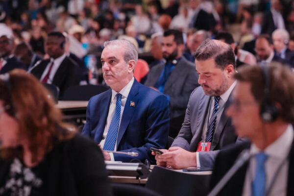 El presidente Luis Abinader encabeza la delegación oficial que participa en la Tercera Conferencia de la ONU sobre el océano.