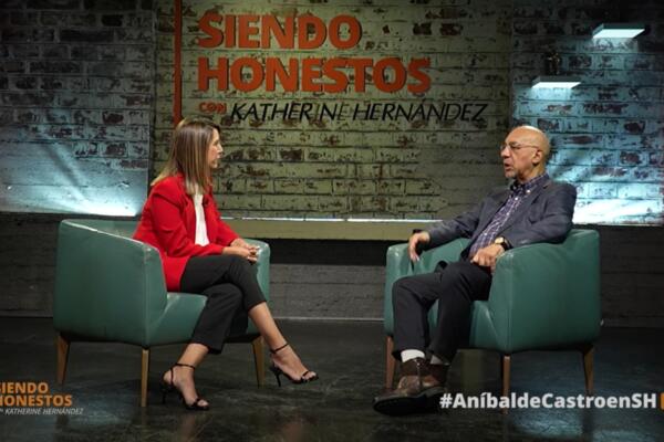 “La han llamado ley mordaza quienes no la han leído”: Aníbal de Castro defiende la ley de libertad de expresión.