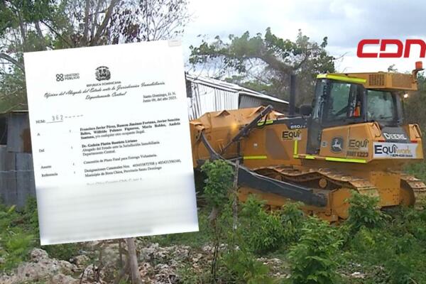 Abogado del Estado doctor Gedeón Bautista Liriano ordena a invasores de “Boca Chica Country Club” abandonar el inmueble. Foto: CDN Digital