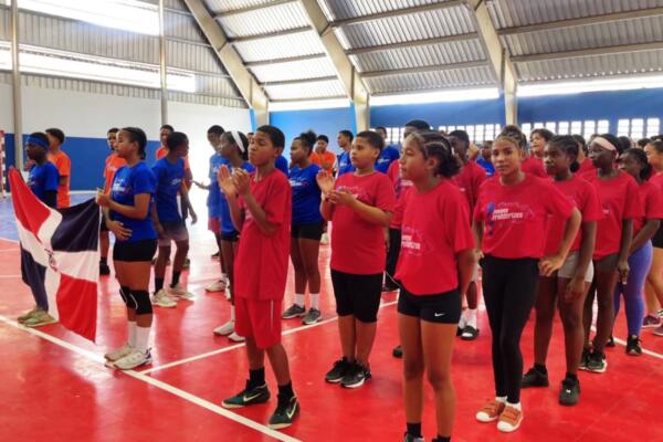 En la continuación de las competencias, la representación de Bahoruco impuso su calidad en las eliminatorias al dominar en baloncesto, softbol, voleibol, fútbol sala, tenis de mesa y ajedrez.